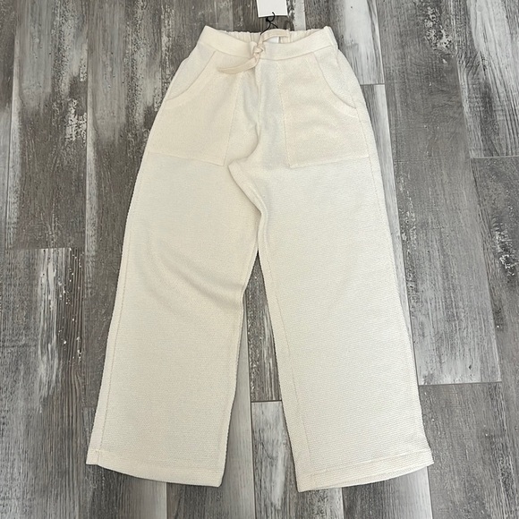 Zara Textured Weave Pants - Picture 2 of 6